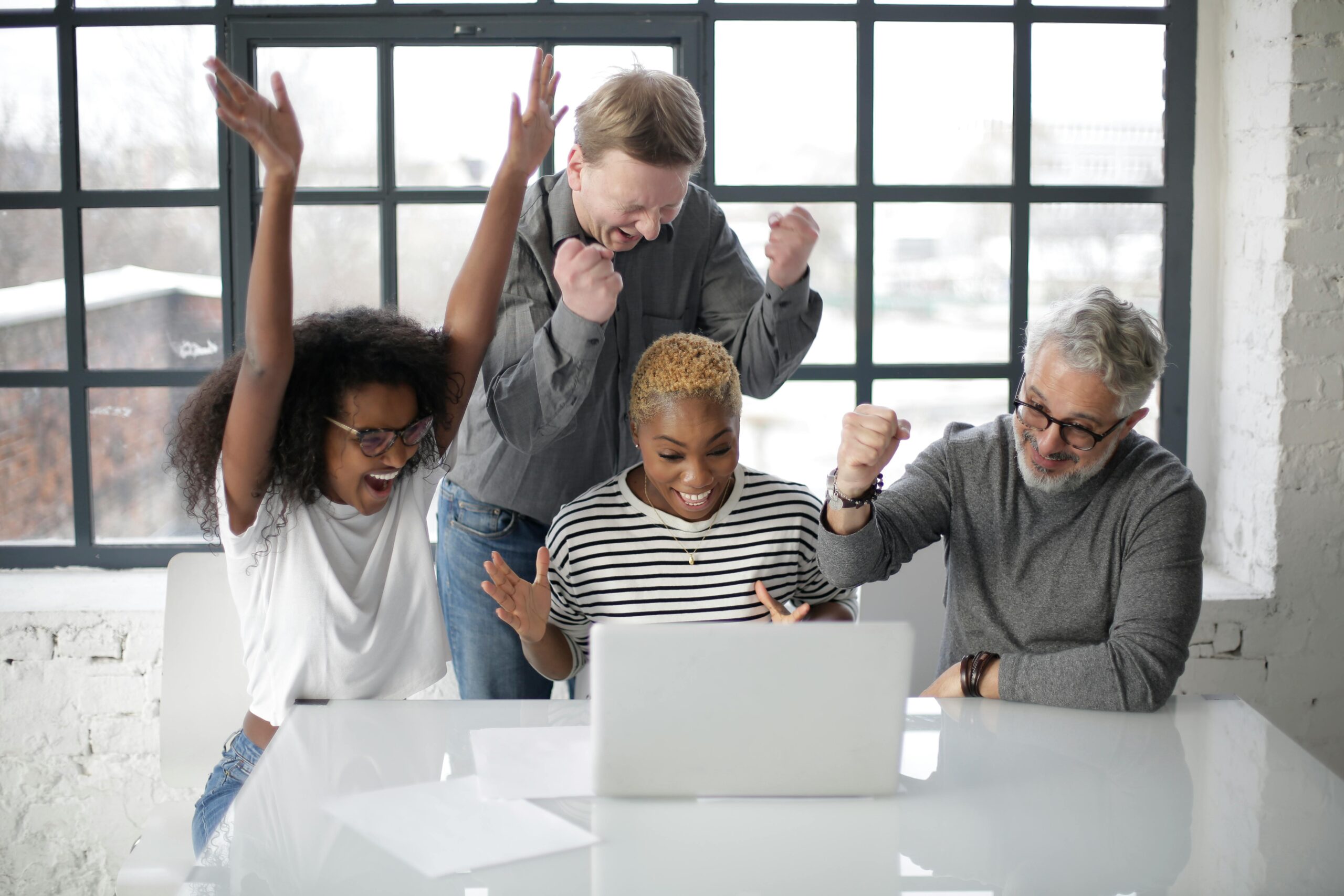 How to Set Team Goals That Actually Motivate People