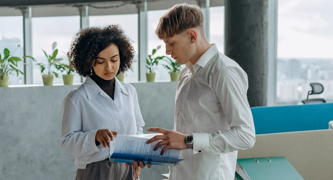 Coaching vs. Managing: Why Your Team Needs Both